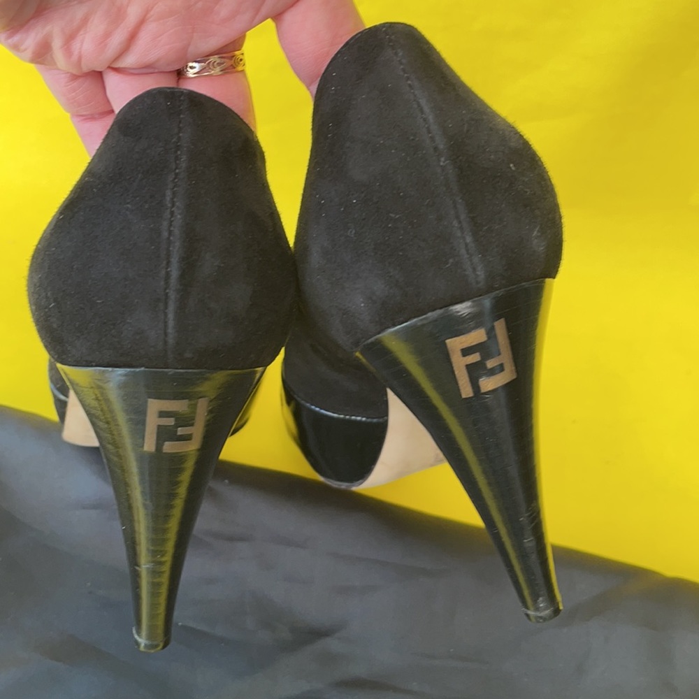 Vintage black Zucca Fendi suede/patent leather heels with dust bag - Picture 3 of 14